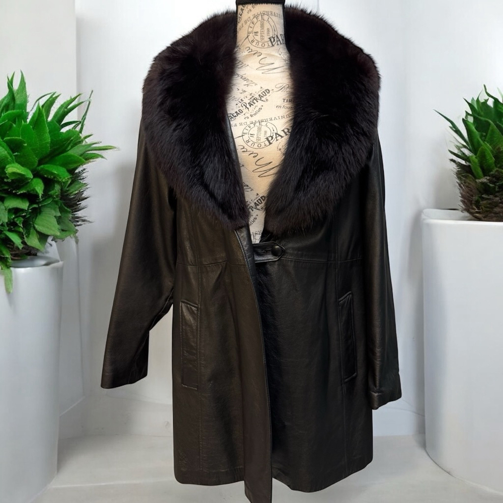 Vintage Women's New England Leather Coat Black Fur Collar Size 10